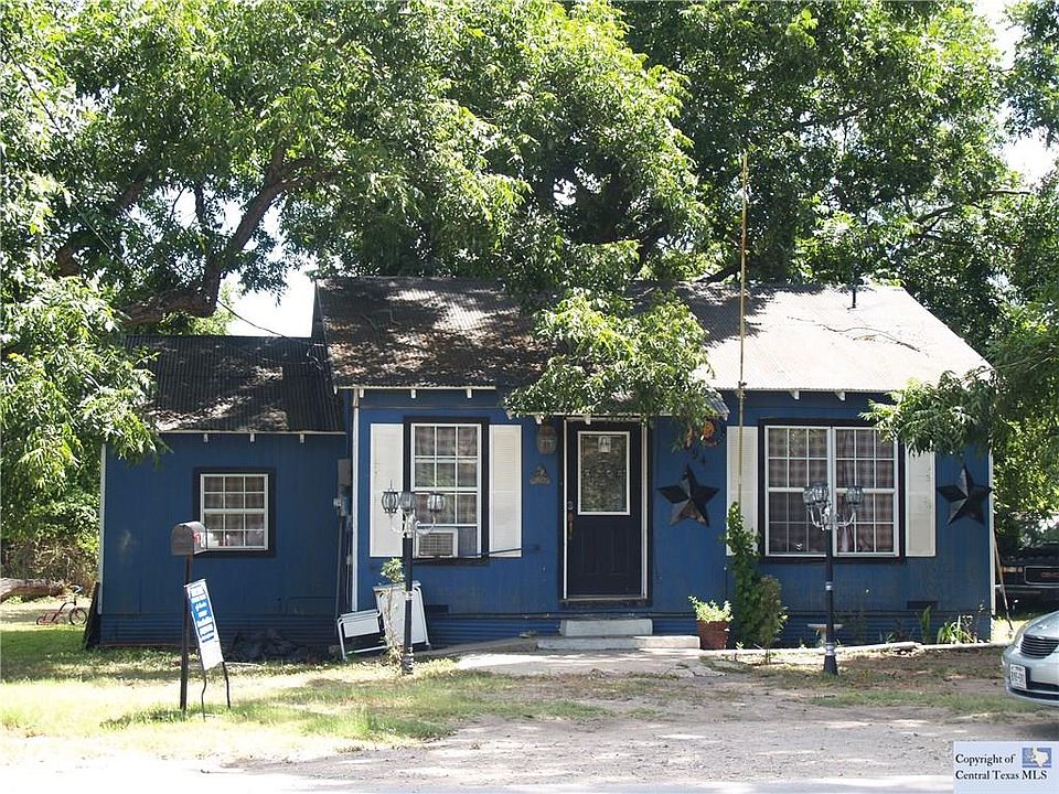 1st image of 894 N Houston Ave