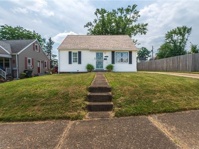 1606 32nd St NE, Canton, OH, 44714