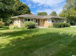 115 N 2nd St, Cambridge, IL 61238