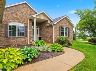202 Collins Ct, Ashland, MO 65010