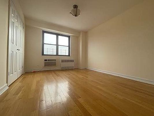 5th image of 341 10th St #11K
