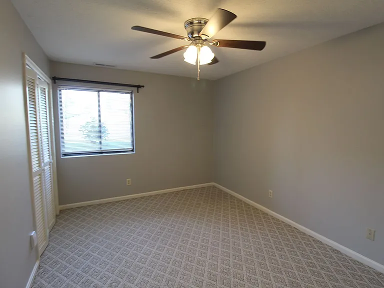 1030-4 Blue Ridge Dr — Photo 9