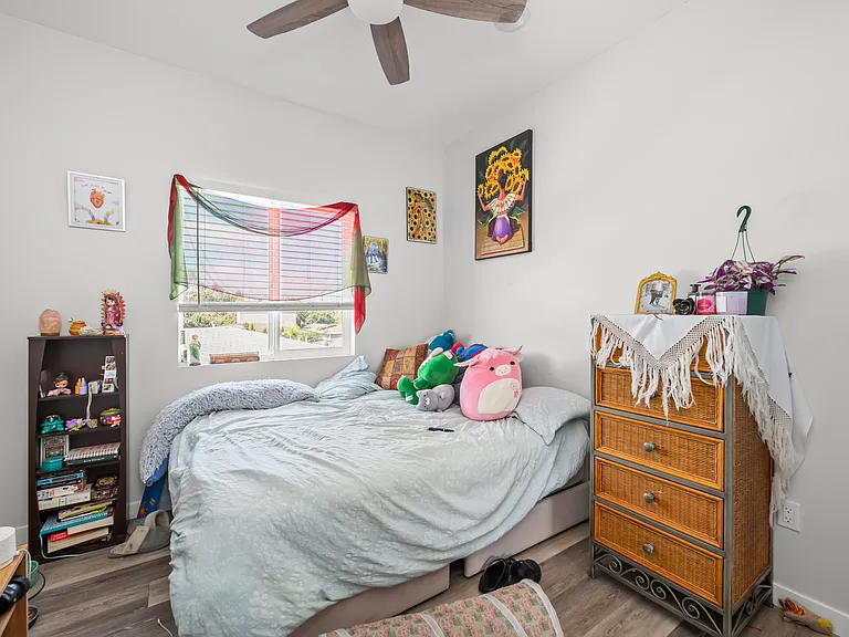 5229 E Falls View Dr — Photo 15