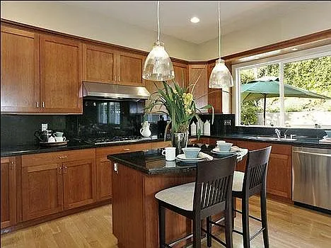 518 Mountain Blvd — Photo 9