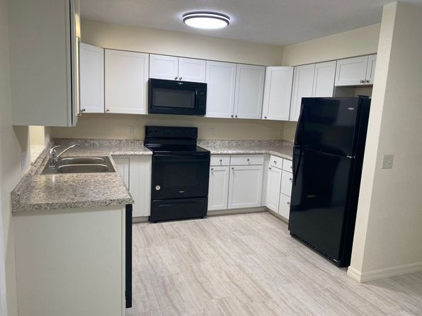 2385 Poinsettia Dr, Orange City, FL