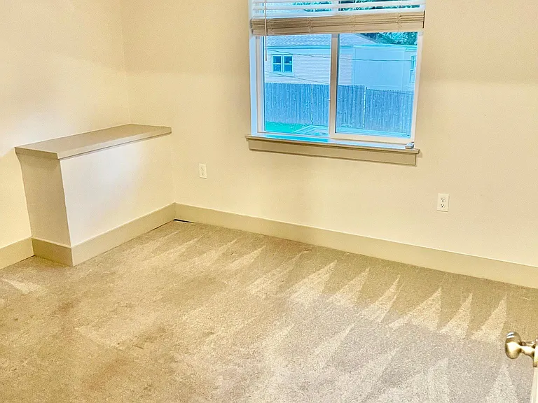 442 Elm Ave — Photo 29