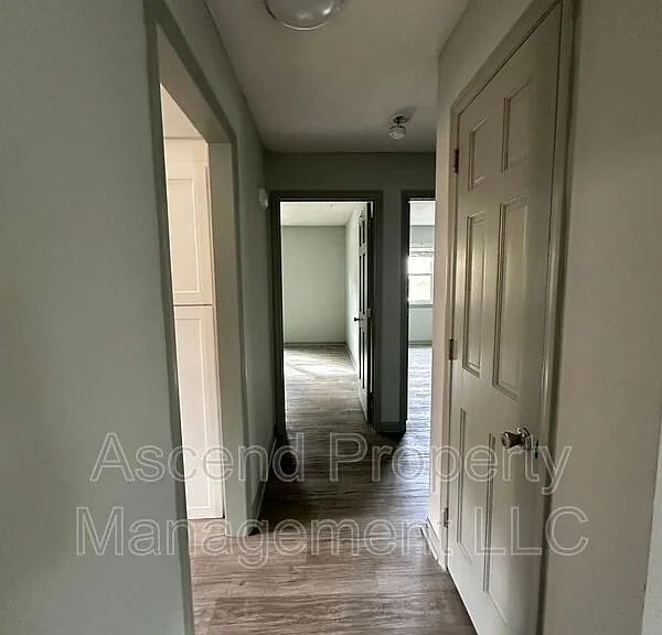 1801 Bailey Ave #B — Photo 8