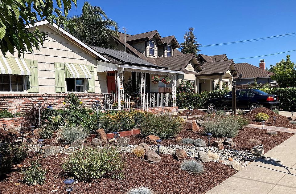 1st image of 876 N 18th St