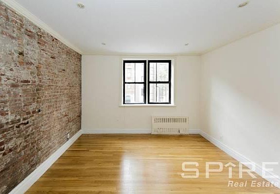 3rd image of 218 E 29th St APT 4