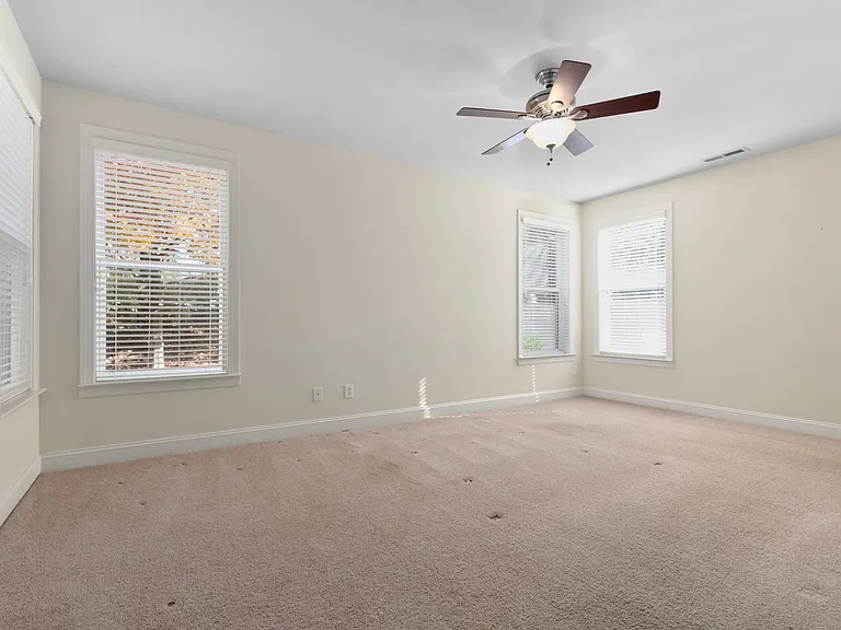 722 Pierside Dr — Photo 31