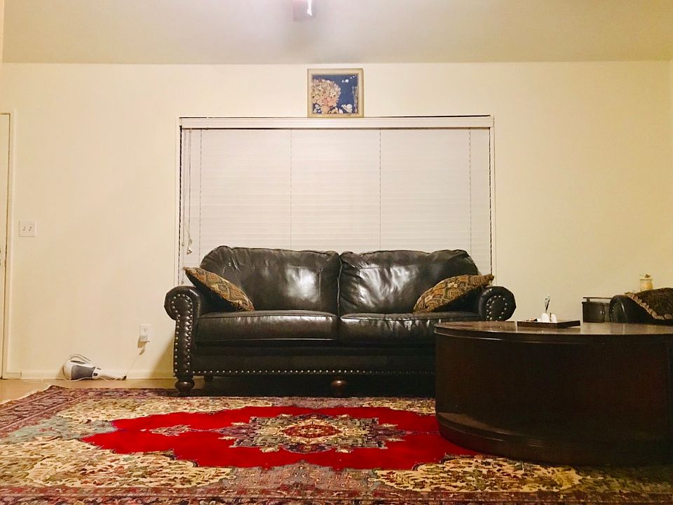 1st image of 3903 Oak Villa Cir