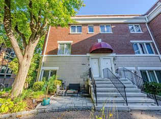 323 Saint Michaels Walk, Union City, NJ 07087