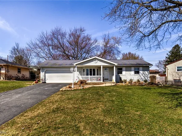 4610 Warwick Dr S, Canfield, OH 44406