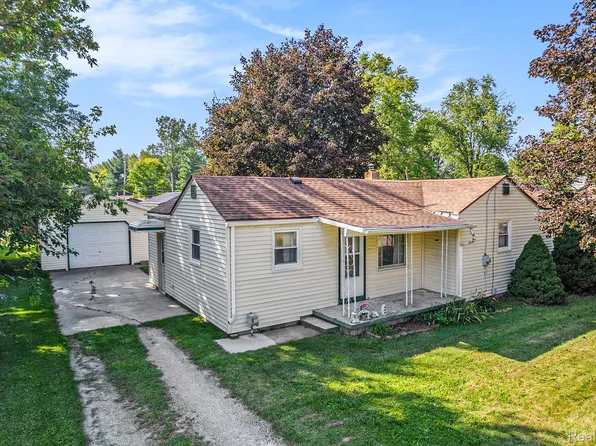 8147 Nixon Ave, Mount Morris, MI 48458