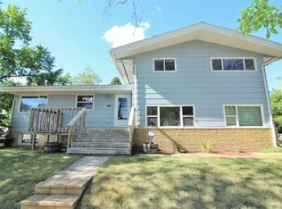 107 16th Ave SE, Minot, ND 58701