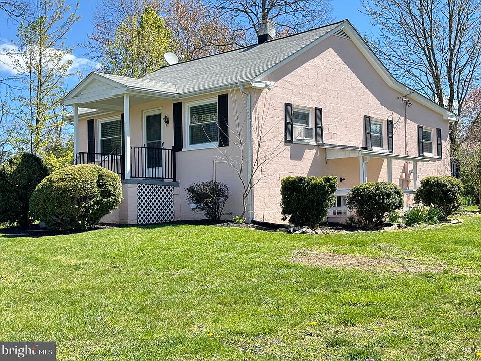 1st image of 22282 Saint Louis Rd