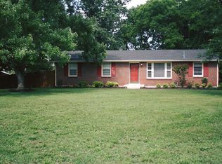 130 La Plaza Dr, Hendersonville, TN 37075