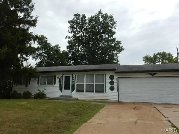 1918 Hudson Rd, Saint Louis, MO 63136