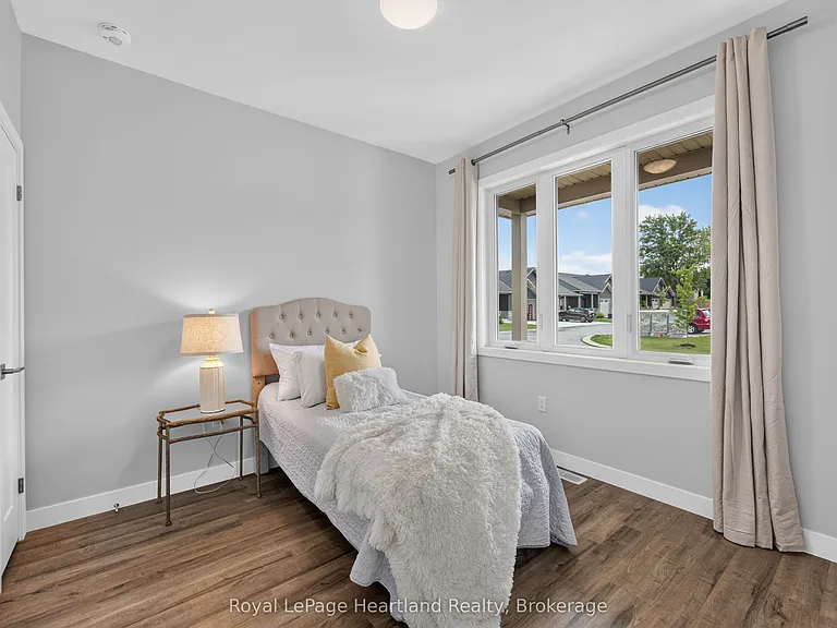 27 Silver Creek Rd — Photo 10