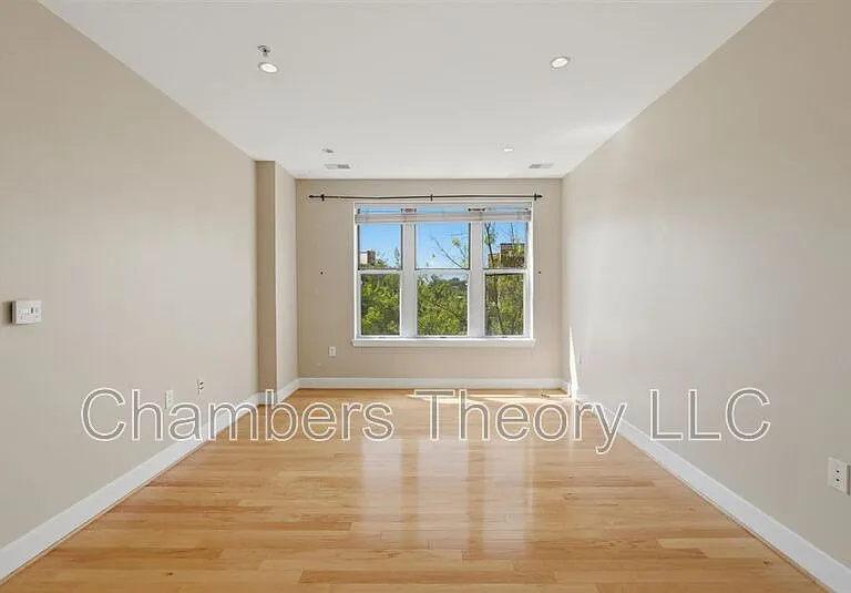 1800 Wilson Blvd #314 — Photo 8