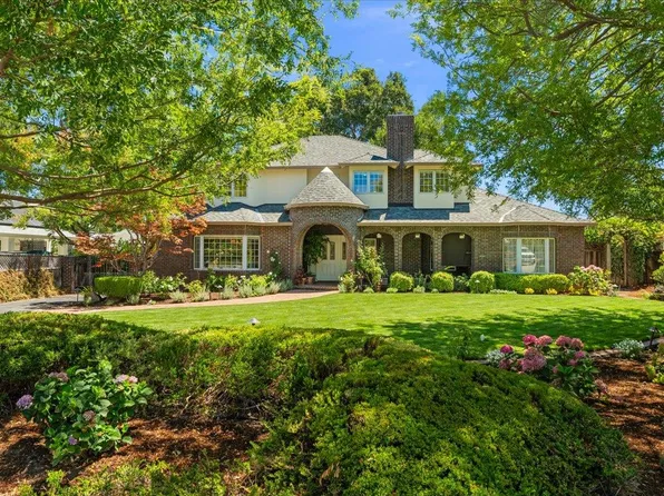 115 Doud Dr, Los Altos, CA 94022