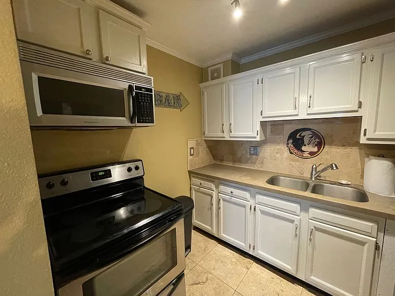405 Dunwoody St #3 — Photo 9