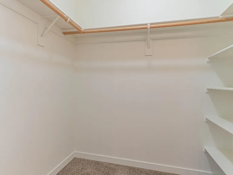 Riverplace Apartment Homes — Photo 32