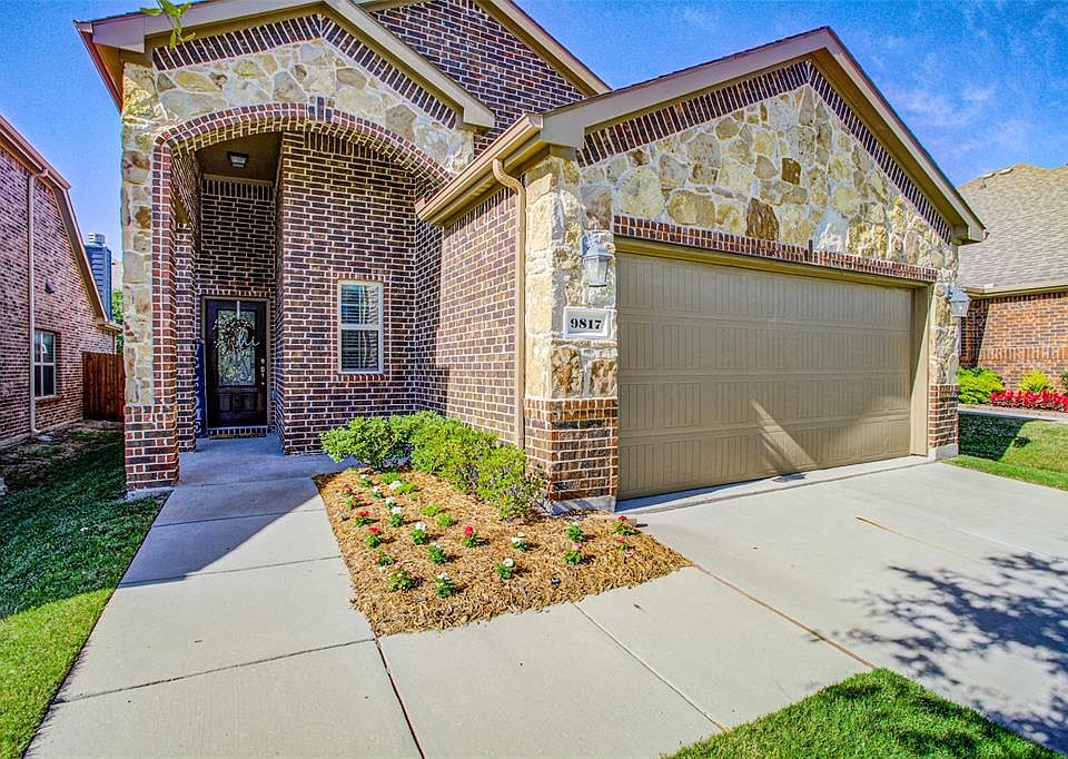 2nd image of 9817 Cottontail Ln