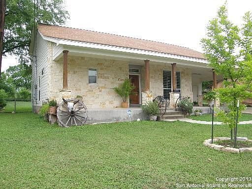 3rd image of 113 Hannasch Dr