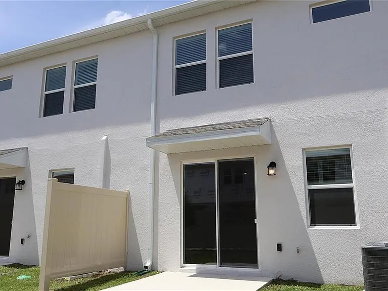 2452 Skyline Loop — Photo 12
