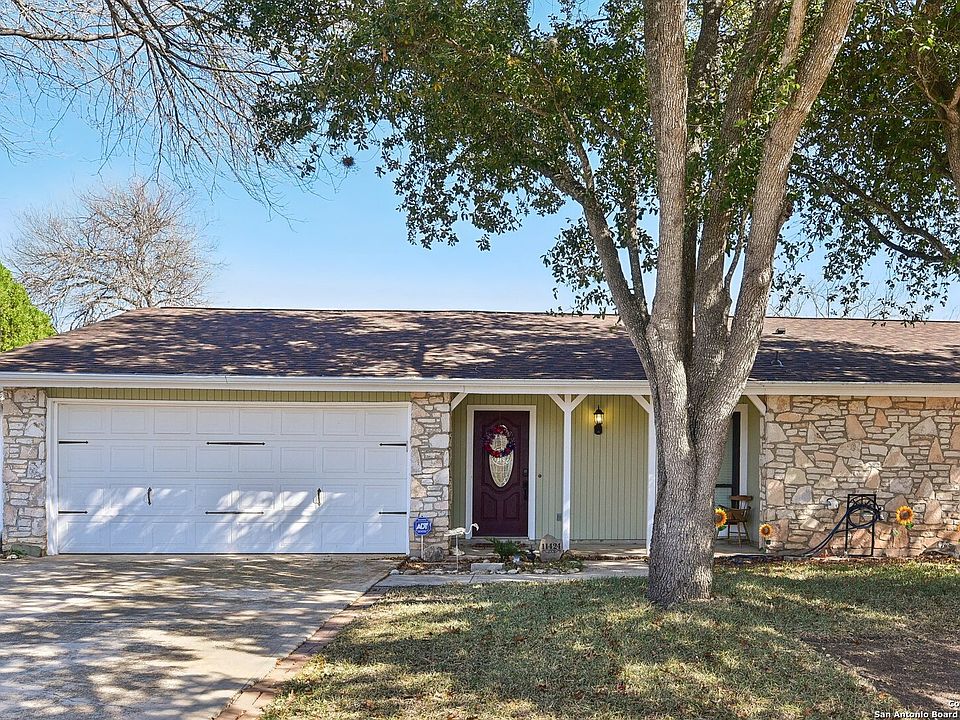 1st image of 11424 GOLDEN OAK TRL