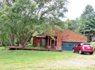 630 Browns Branch Rd, Hampton, TN 37658