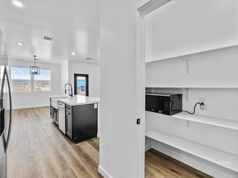 2926 W Eagle Dr — Photo 20