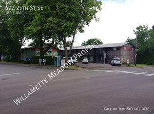 677 25th St SE, Salem, OR 97301
