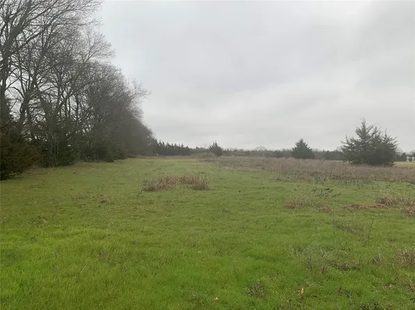 10843 E Line Rd, Trenton, TX 75490