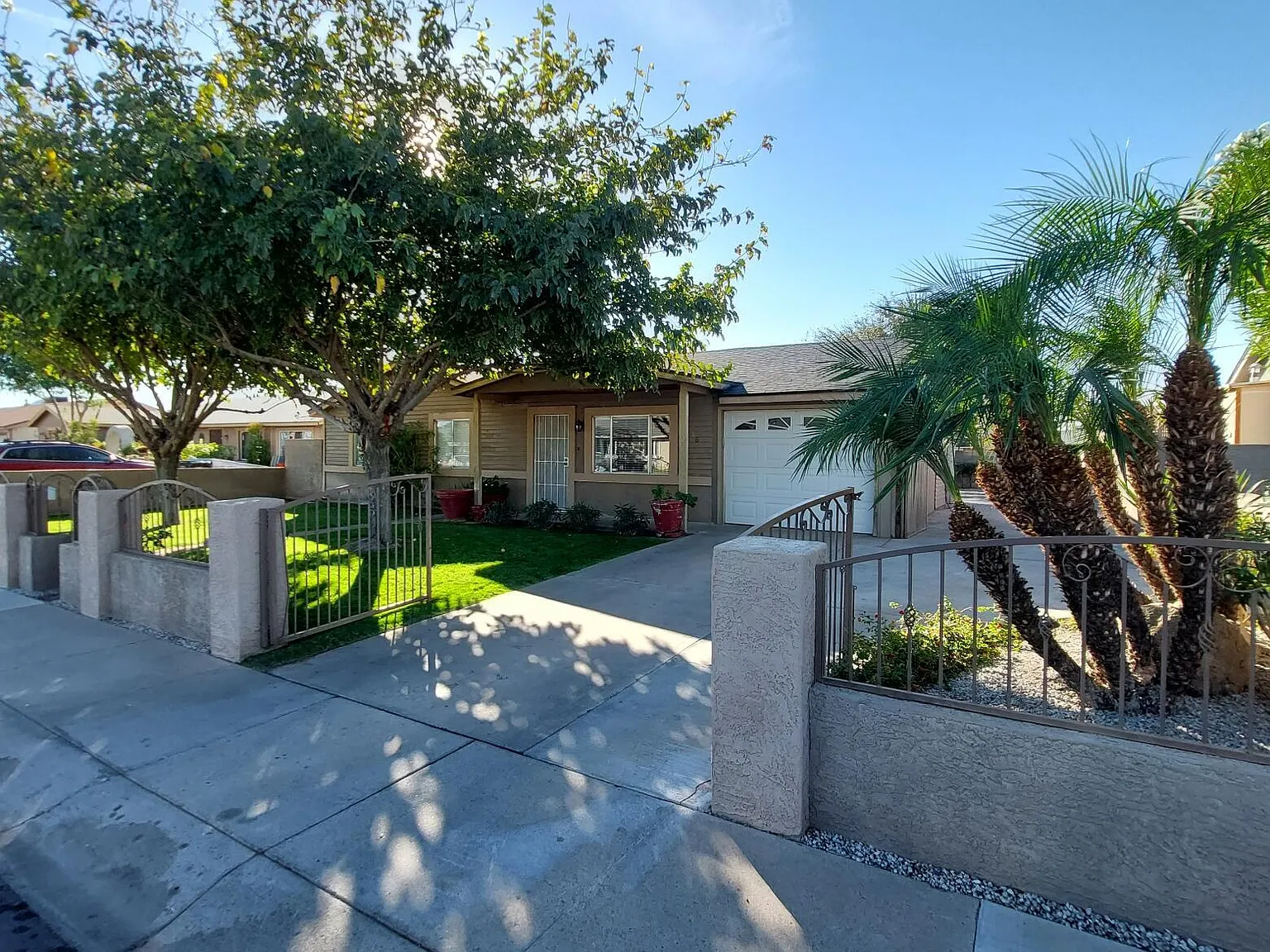 3 bed, 2.0 bath, 1700 sqft, $2,100 — Photo 4