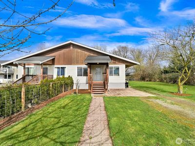 586 Second Street, Sumas, WA, 98295