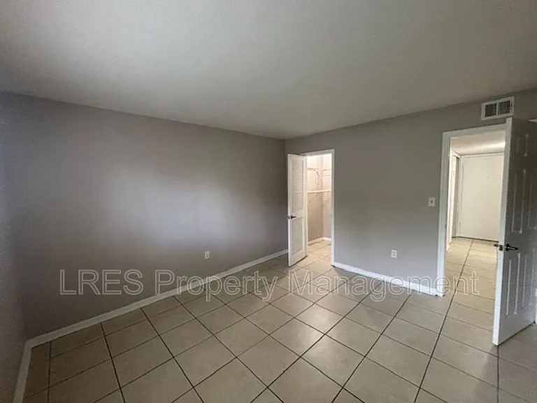 1695 Lee Rd #B107 — Photo 14
