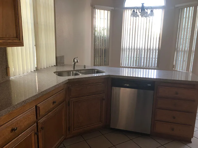 14291 Lauramore Ct — Photo 12