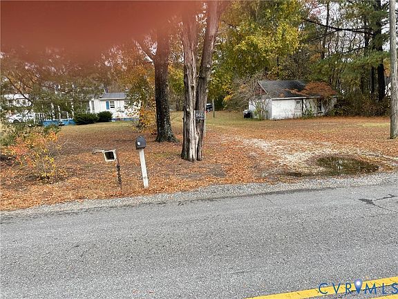 4th image of 11367-11461 W River Rd