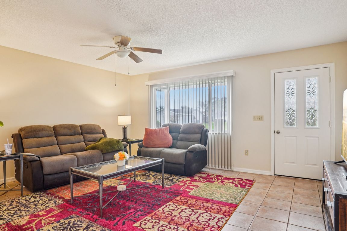 next background image