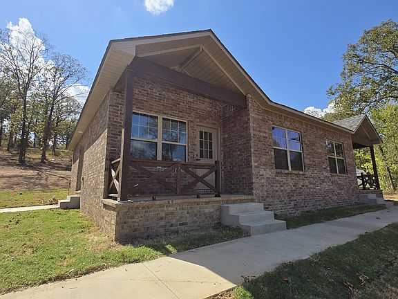 5th image of 1047 Bewley Rd #4