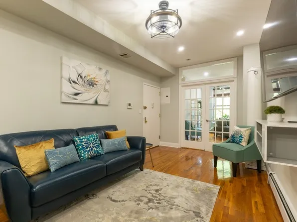 100 Ralph Avenue image 5 of 15