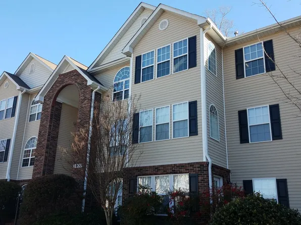 1933 Salem Bluff Dr, Winston Salem, NC 27127