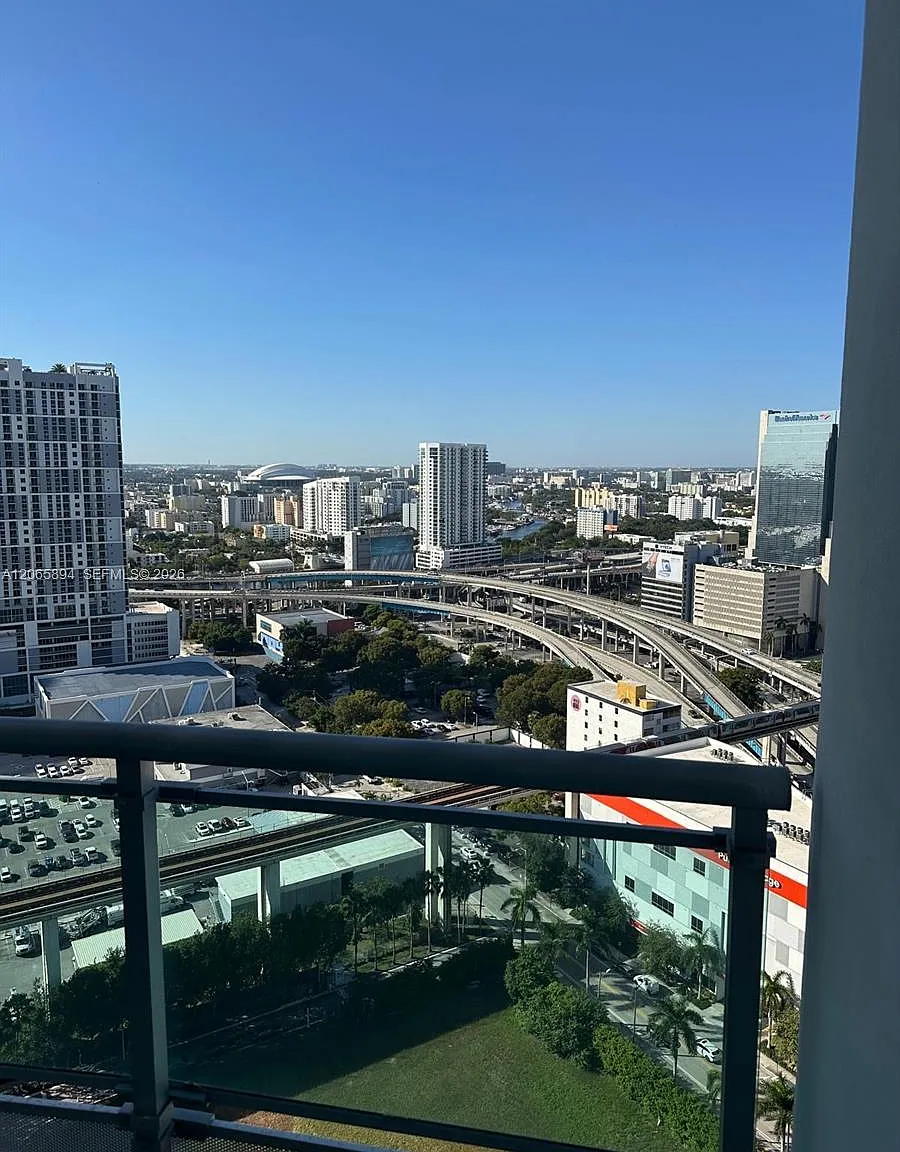 Wind Condo — Photo 1