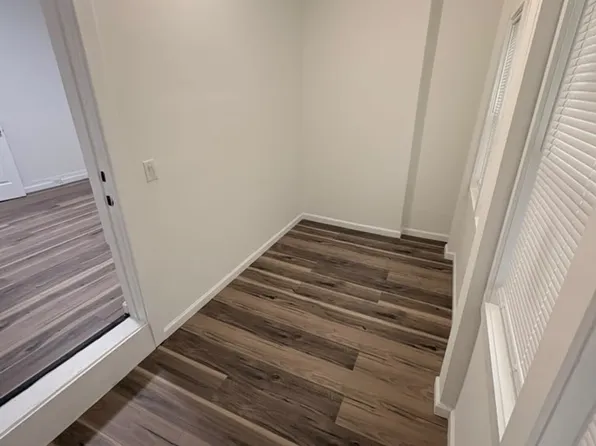 215 Kimberly Ave #1, New Haven, CT 06519