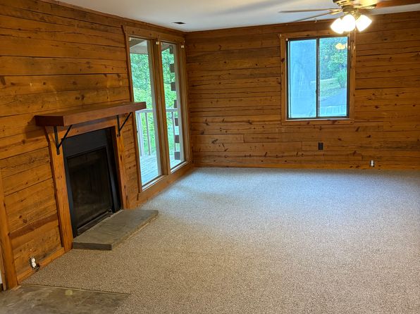 104 Columbine Rd #2A