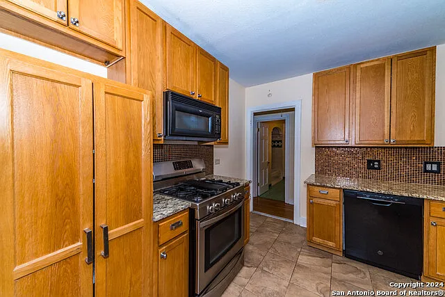 2218 W Mistletoe Ave — Photo 13