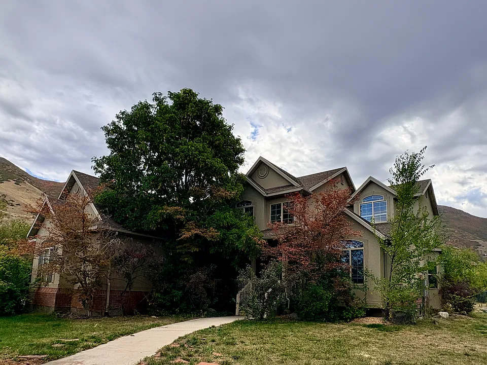 3374 E Canyon Creek Dr