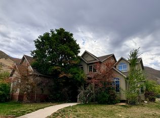 3374 E Canyon Creek Dr, Salt Lake City, UT 84121